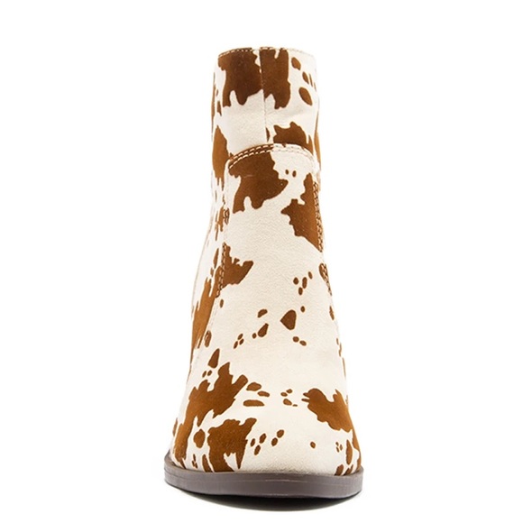 Qupid Cow Print Western Pointed Toe Brown Bootie - Picture 4 of 8